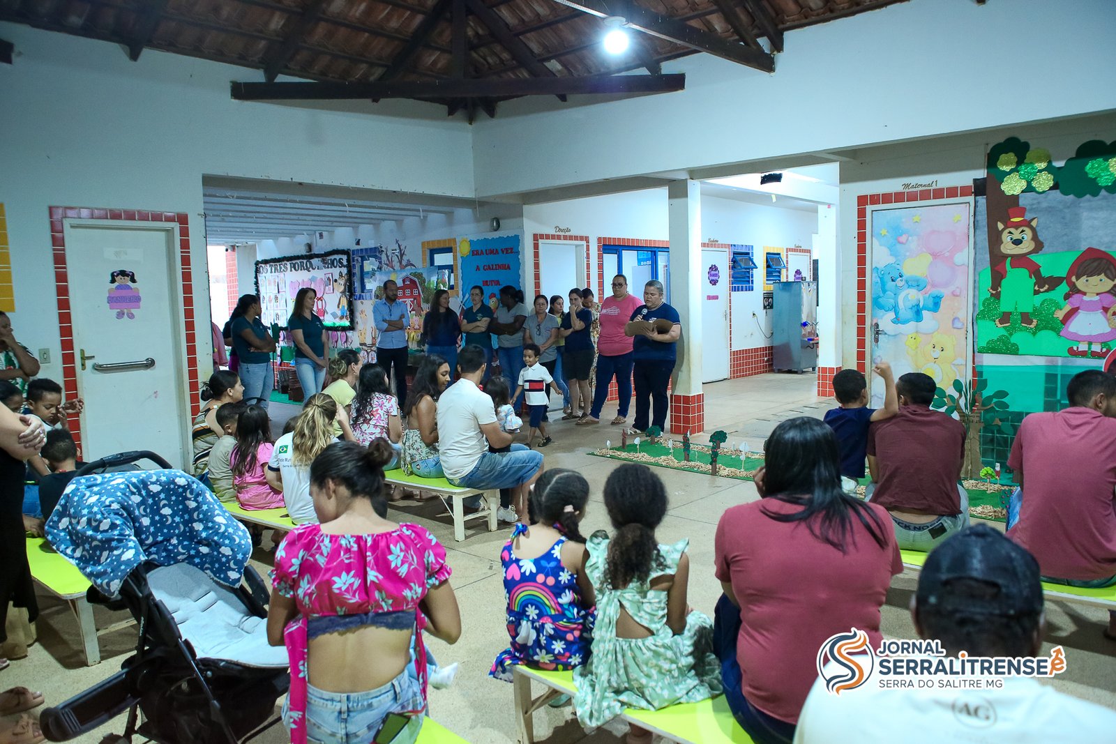 CEMEI MARIA ALVES DE SOUZA REALIZA SUA PRIMEIRA FEIRA LITERÁRIA