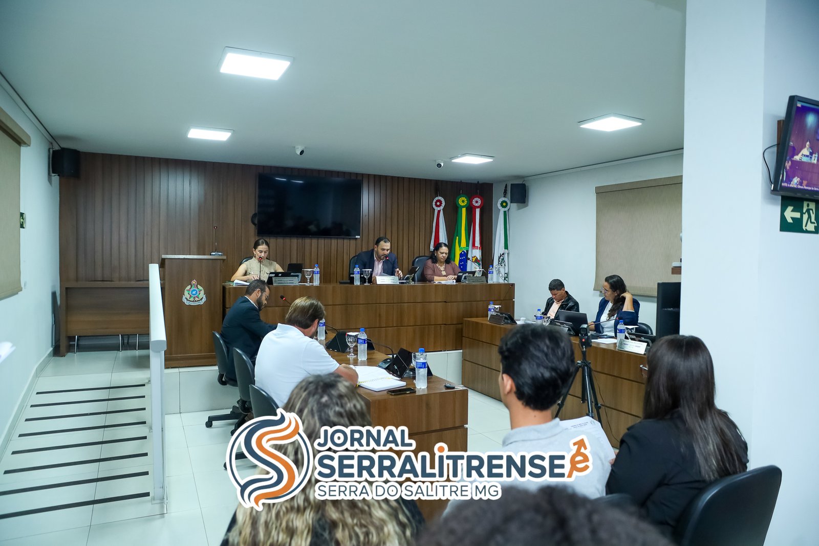COMUNIDADE E PORDER LEGISLATIVO DEBATEM ATUALIZAÇÃO DO CÓDIGO DE POSTURAS EM SERRA DO SALITRE