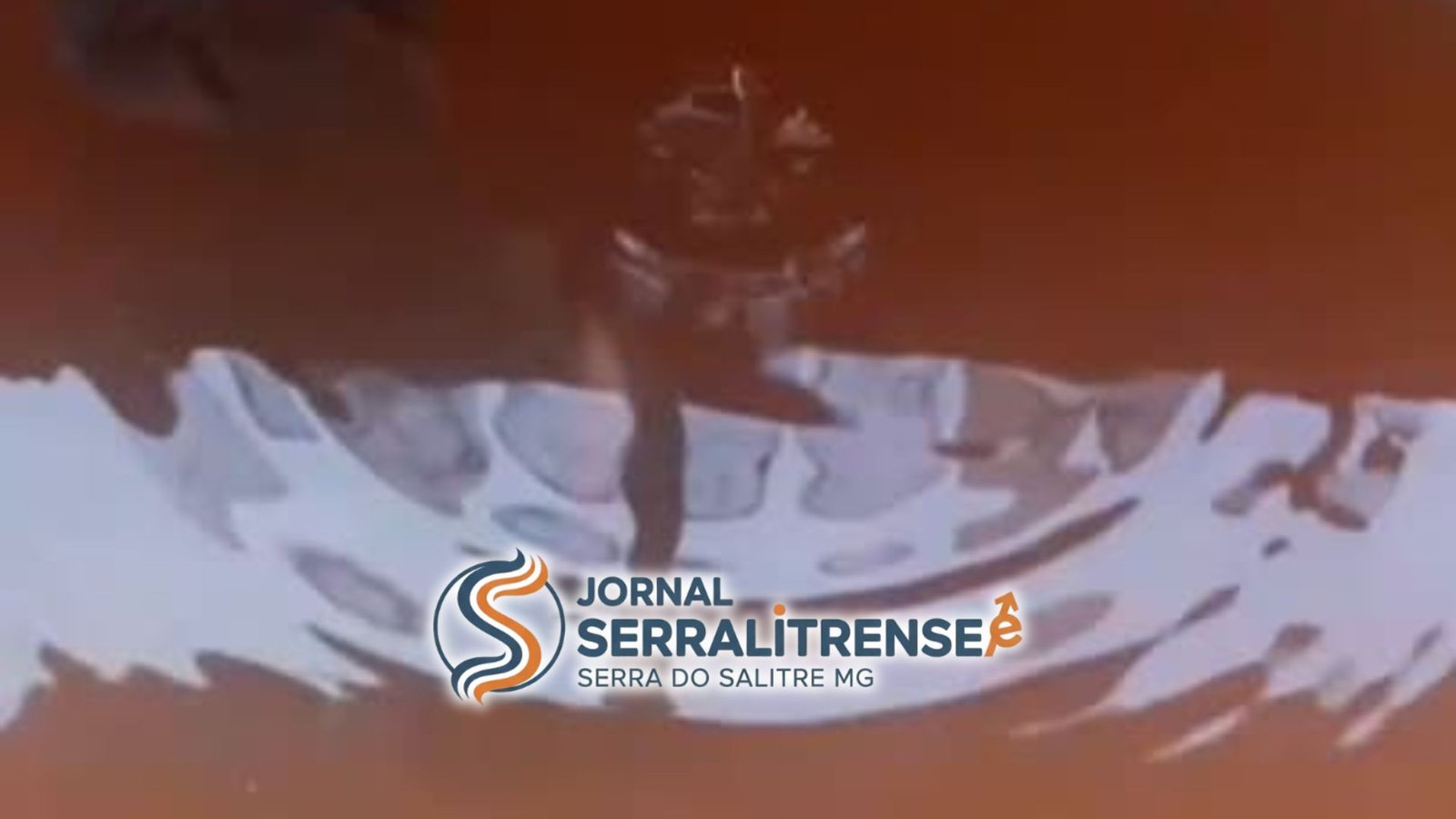 MORADORES DE CATIARA DENUNCIAM ÁGUA TURVA NAS TORNEIRAS; COPASA APONTA CHUVAS E DEPENDE DE POÇO